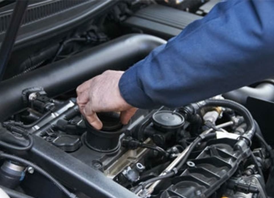 ¿Por qué necesito darle mantenimiento al motor?